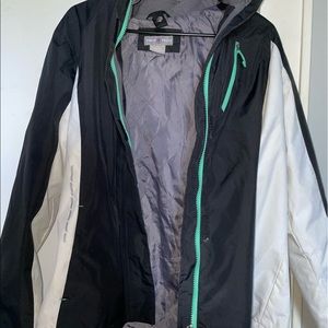 FREE FT TECH SIZE MEDIUM (8-10)